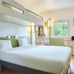 Ibis Budget 2* Santeny