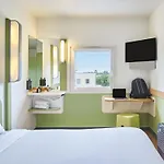 Ibis Budget Hotel 2*