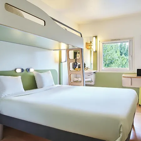 Ibis Budget 2* Santeny