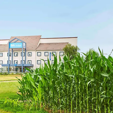 桑特尼宜必思快捷酒店 酒店 Santeny