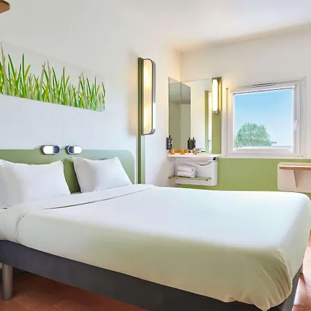 Hotel Ibis Budget Santeny