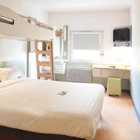 Ibis Budget Hotel 2*