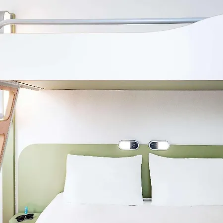 Ibis Budget 2* Santeny
