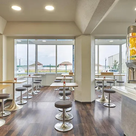 Ibis Budget Santeny