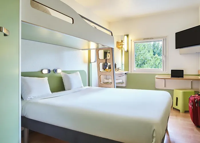 Ibis Budget 2* Santeny
