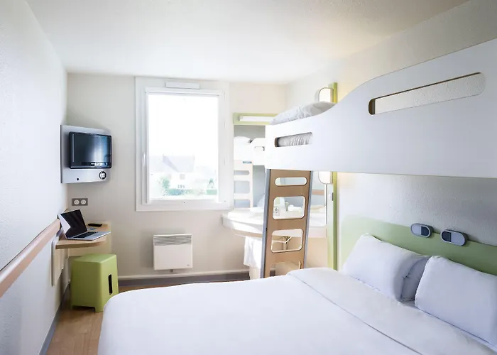 Ibis Budget 2* Santeny